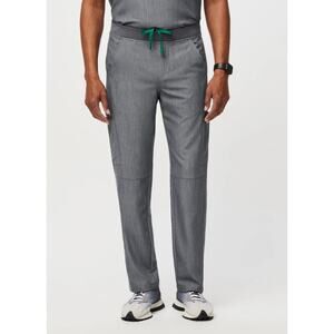 FIGS Men's Axim Cargo Scrub Pants Graphite Size Small